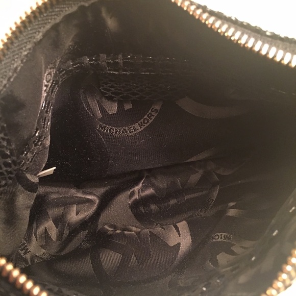 Michael Kors Black Leather Satchel. EUC Cute! - Picture 4 of 8